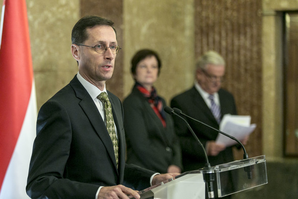 Átdolgozzák a bértámogatási rendszert 
