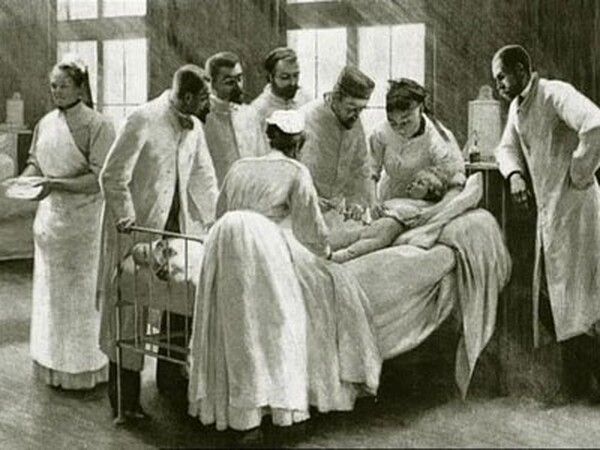 Legyen a közszolgálati tisztviselők napja újra munkaszüneti nap!