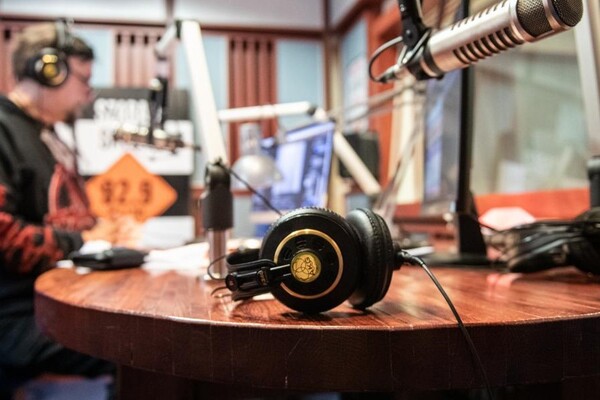 Mészáros Melinda a Klubrádió műsorában