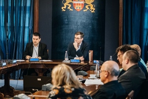 A szakszervezetek és a Fővárosi Önkormányzat megállapodott a bérekről 