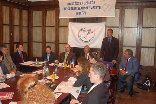 Pert nyertek a tűzoltók: sajtótájékoztatót tartott a HTFSZ