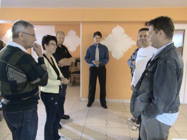 Határátlépés - kommunikáció, tárgyalástechnika szakszervezeti vezetőknek