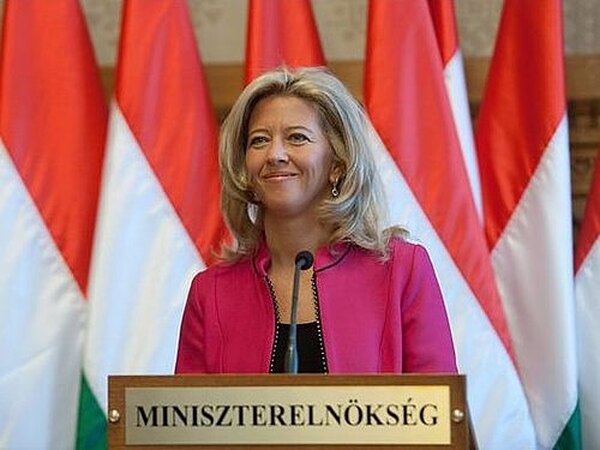 Reagált Selmeczi és a szaktárca a pedagógusok aggályaira