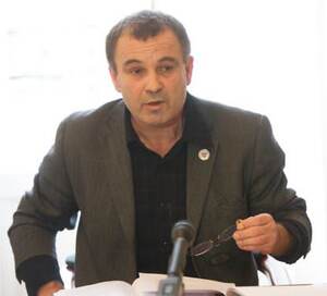 Kiállt az elnökség Hofekker mellett