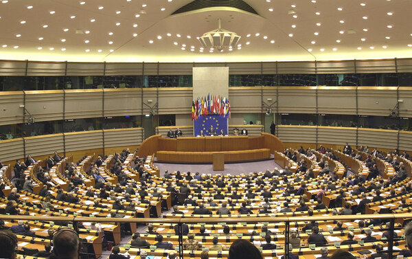 Az EP európai munkaügyi ellenőrzési platform létrehozását sürgeti