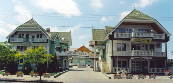 Kisvárda - Parish Bull Hotel