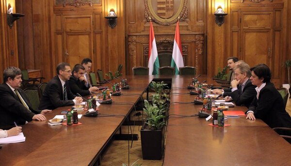 Eredménytelen egyeztetés - pénteken demonstráció!