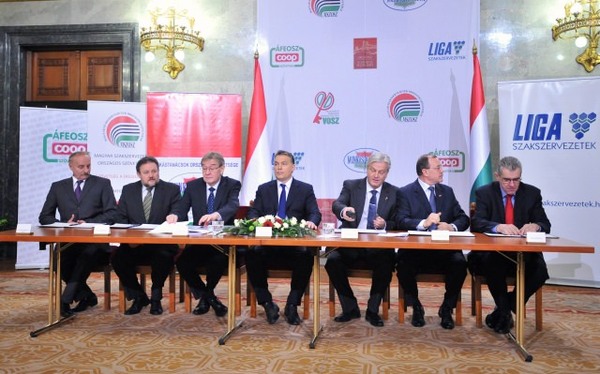 VKF: a kormány már döntött a korkedvezményes nyugdíj megszüntetéséről
