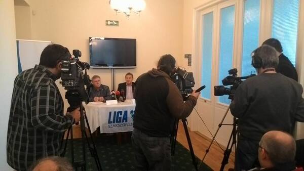 Egyre többen csatlakoznak az útlezárásos demonstrációhoz