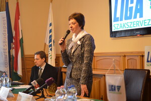 Conference about wage policy and wage distorsions